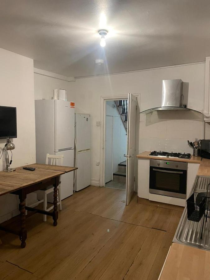 Balham, South London Spacious Guest House 1, 6 Rooms Available Extérieur photo