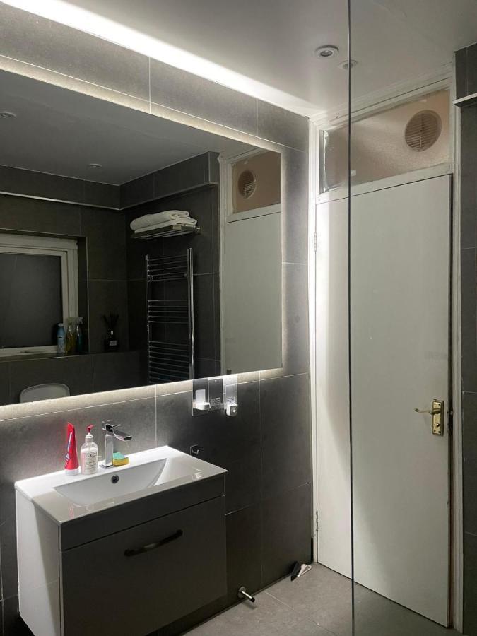 Balham, South London Spacious Guest House 1, 6 Rooms Available Extérieur photo