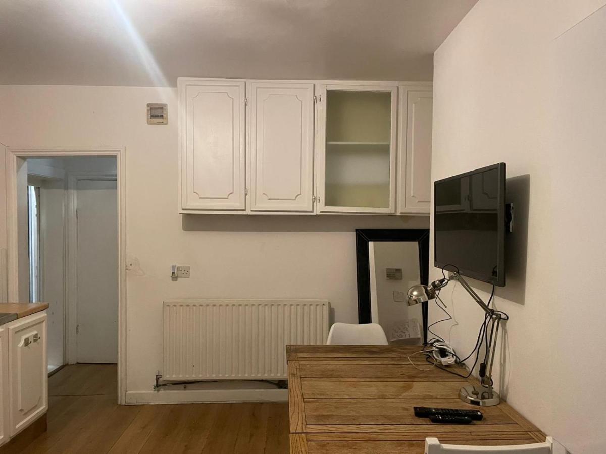 Balham, South London Spacious Guest House 1, 6 Rooms Available Extérieur photo